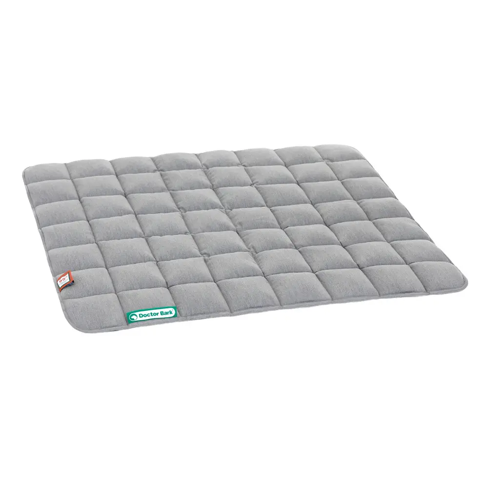Couverture matelassée pour chiens – M gris clair – Doctor Bark