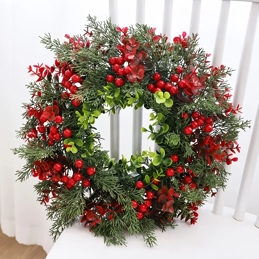Couronne de Noël de 45 cm avec baies rouges, décoration de porte réaliste en plastique, décoration de porte d’entrée, couronnes de Noël