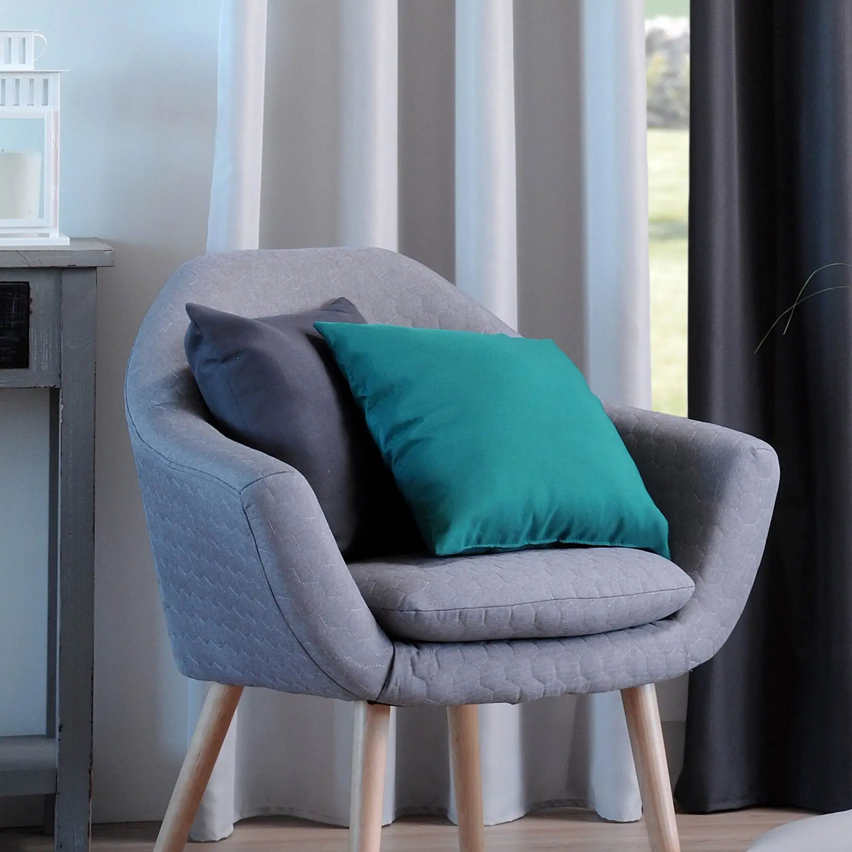 Coussin uni – LOVELY CASA – Polyester – Bleu Canard